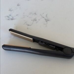 NEW Hot Tools Professional Black and Gold Hair Straightener